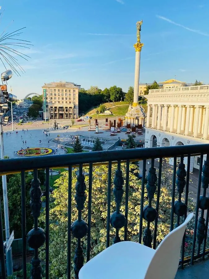 Amazing view of Independence square Appartement Kiev
