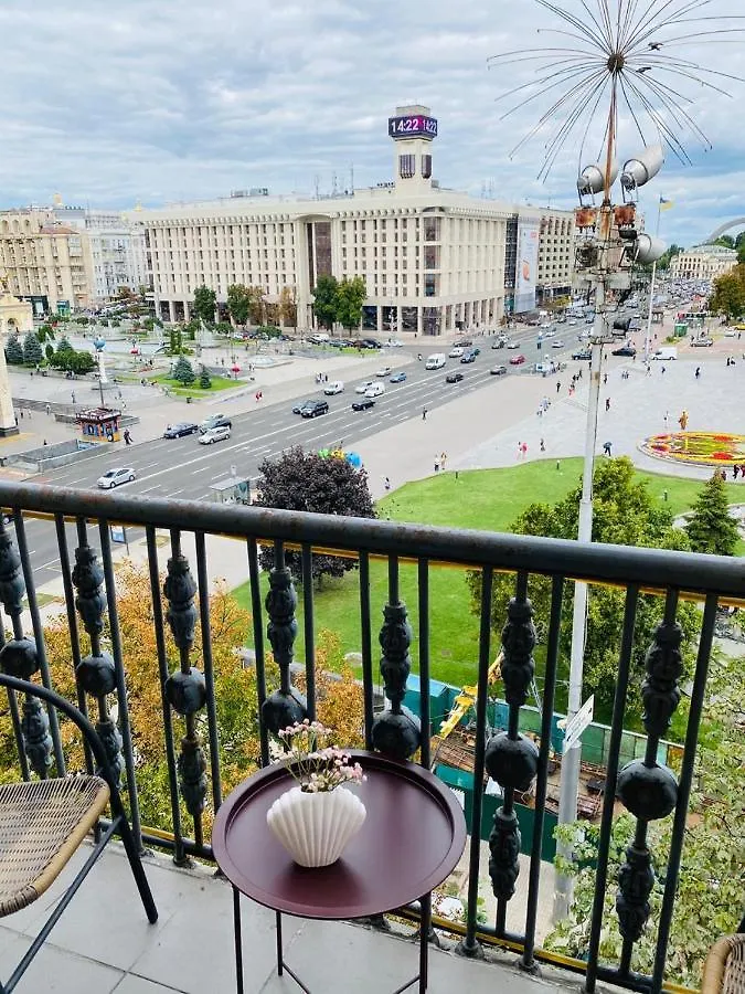 Amazing view of Independence square Appartement Kiev